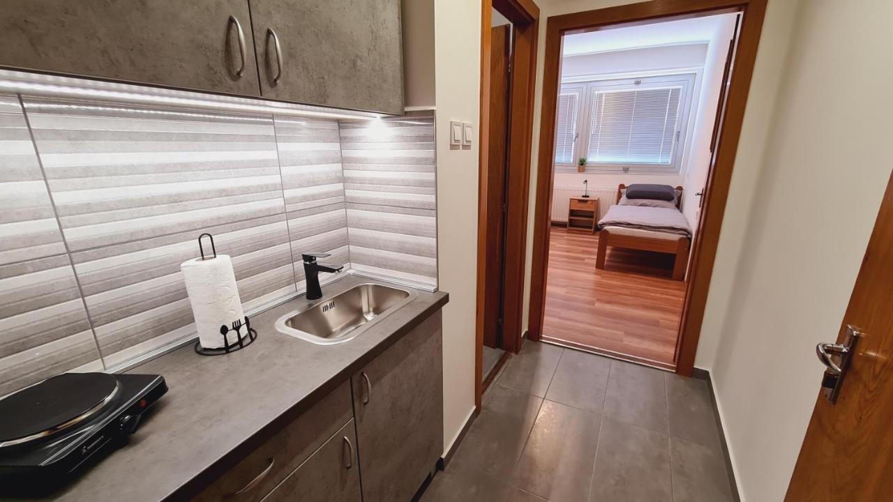 Heder Apartmanok バラトンフェニヴェシュ エクステリア 写真