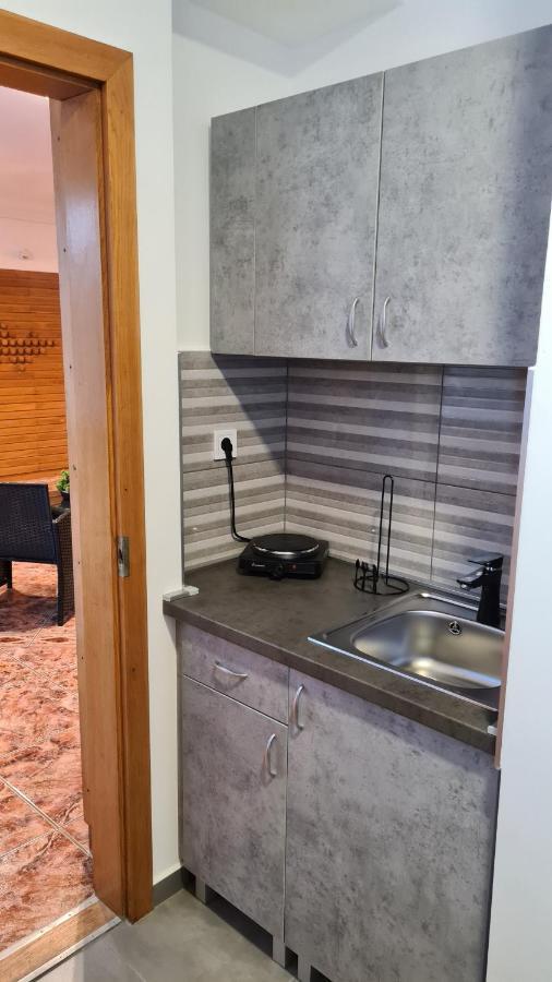 Heder Apartmanok バラトンフェニヴェシュ エクステリア 写真